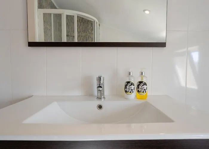 118 D - Avenida Roof * Lisbon