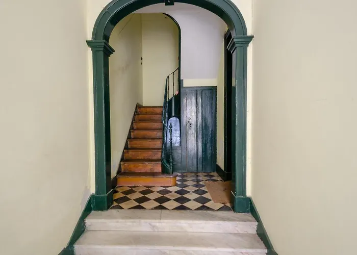 118 D - Avenida Roof * Lisbon